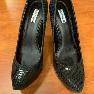 Steve Madden Black Pumps Size 7.5